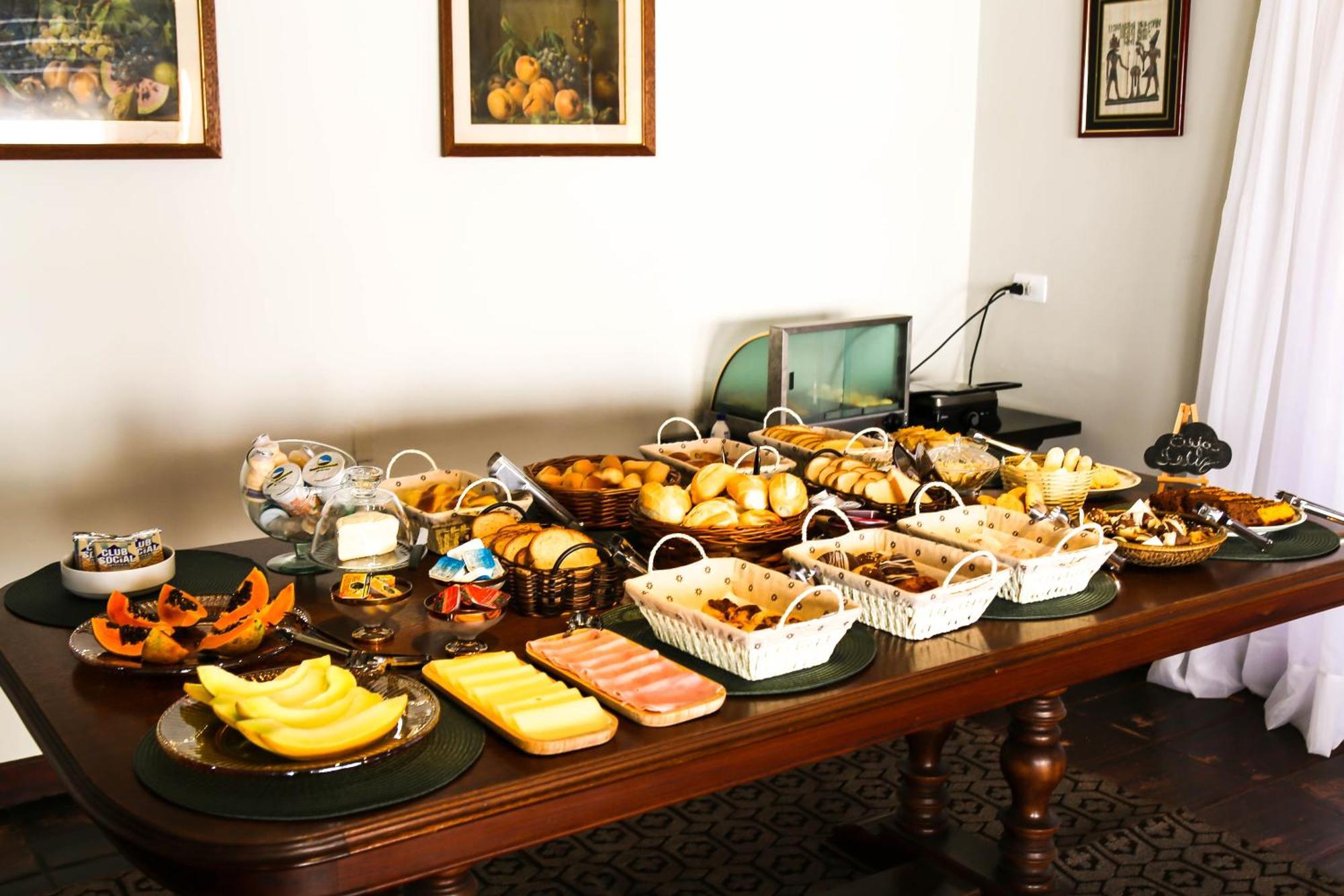 Iturri Hotel *